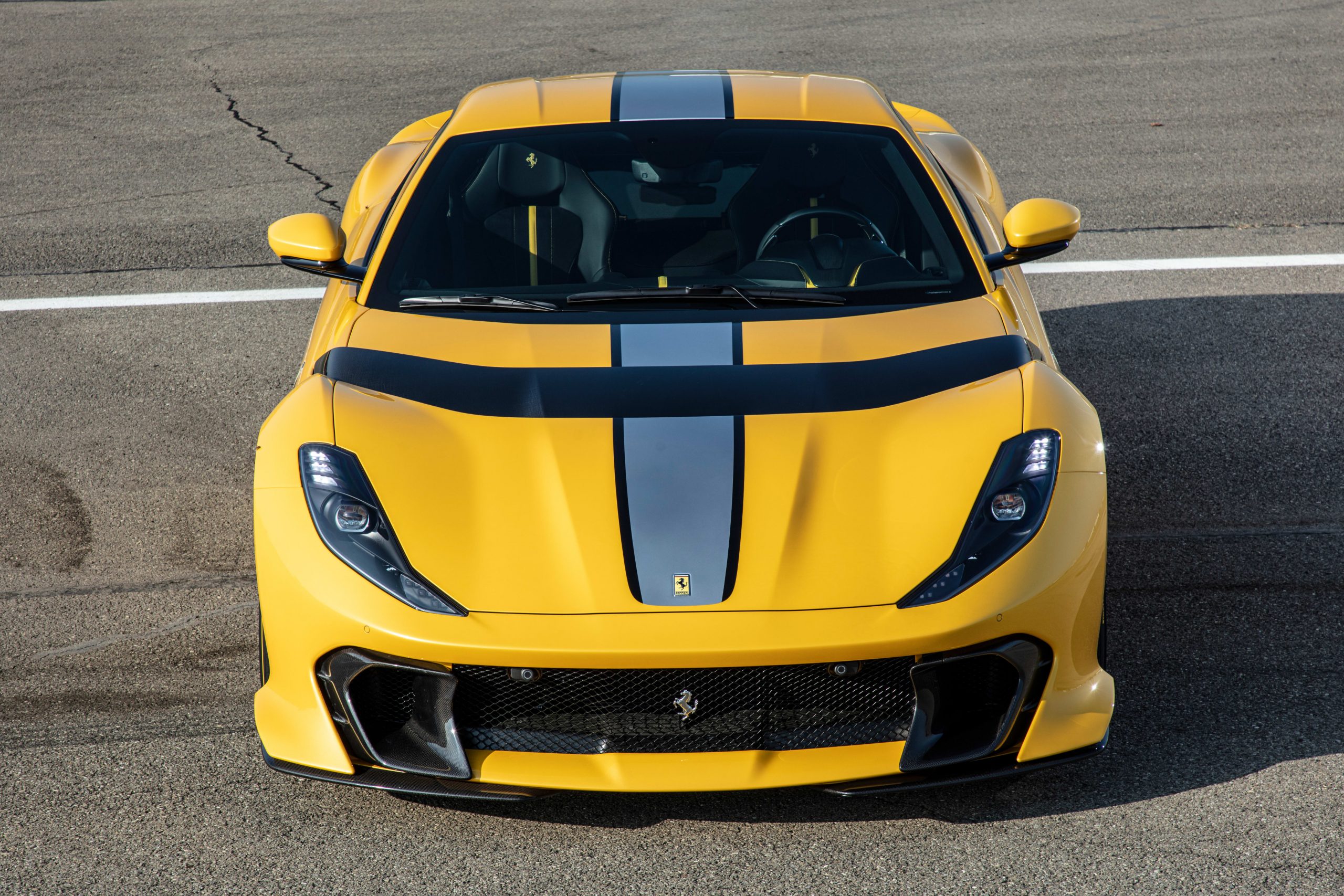 Parte delantera 812 Competizione
