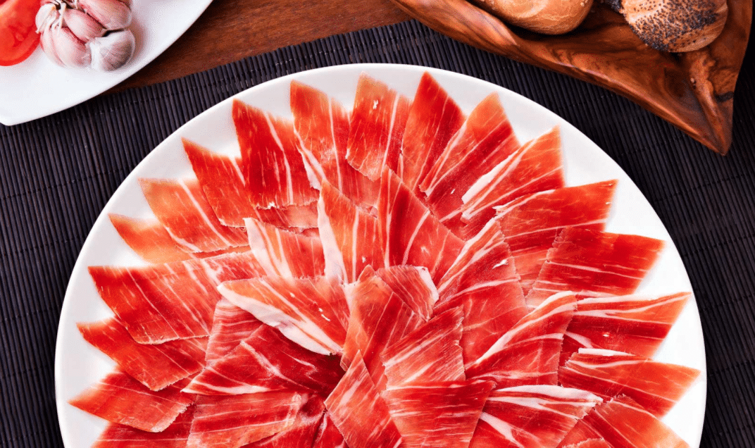 Cortar jamón / Julián Martín