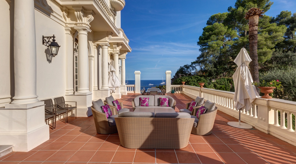 Terraza de la villa de Karl Lagerfeld