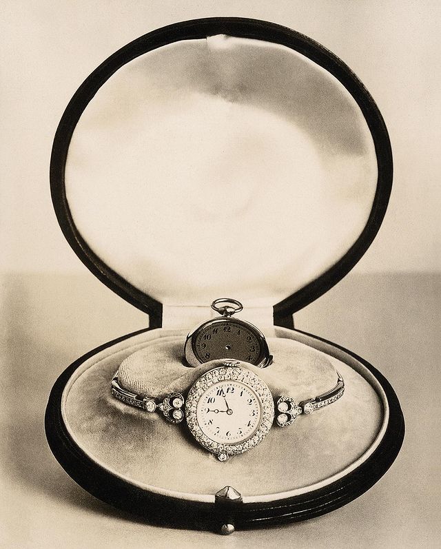 Primer reloj de pulsera de la historia