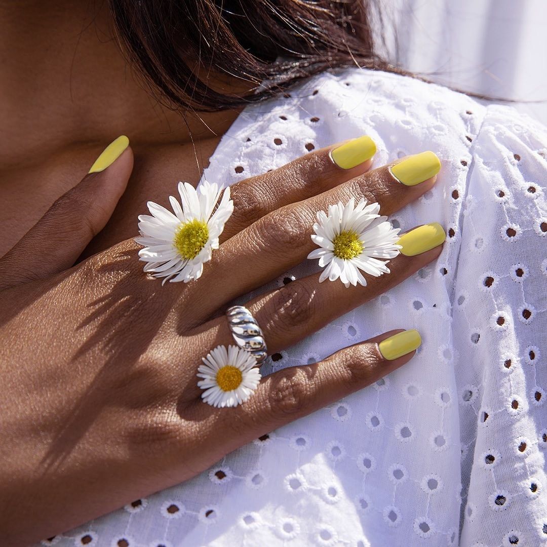 U&ntilde;as