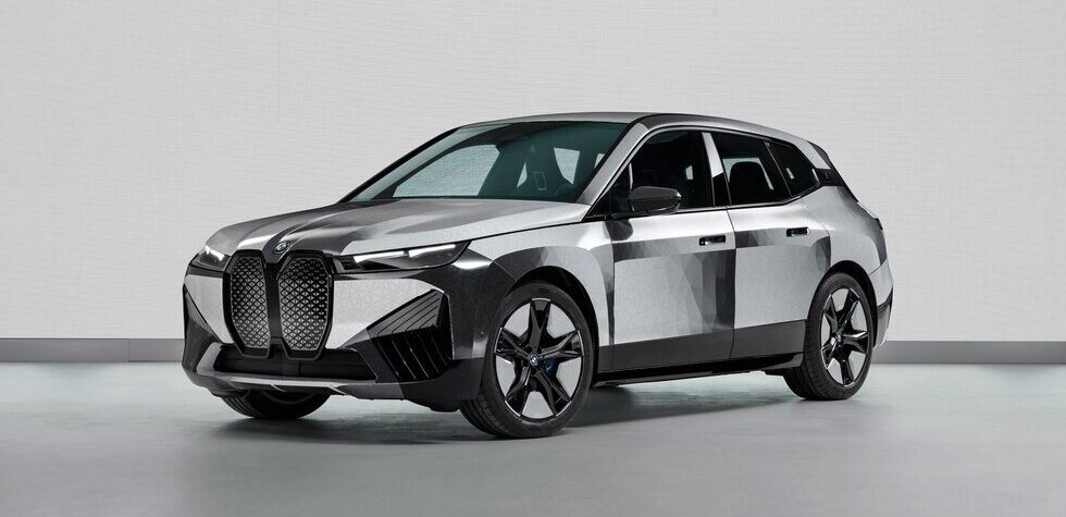 BMW iX Flow