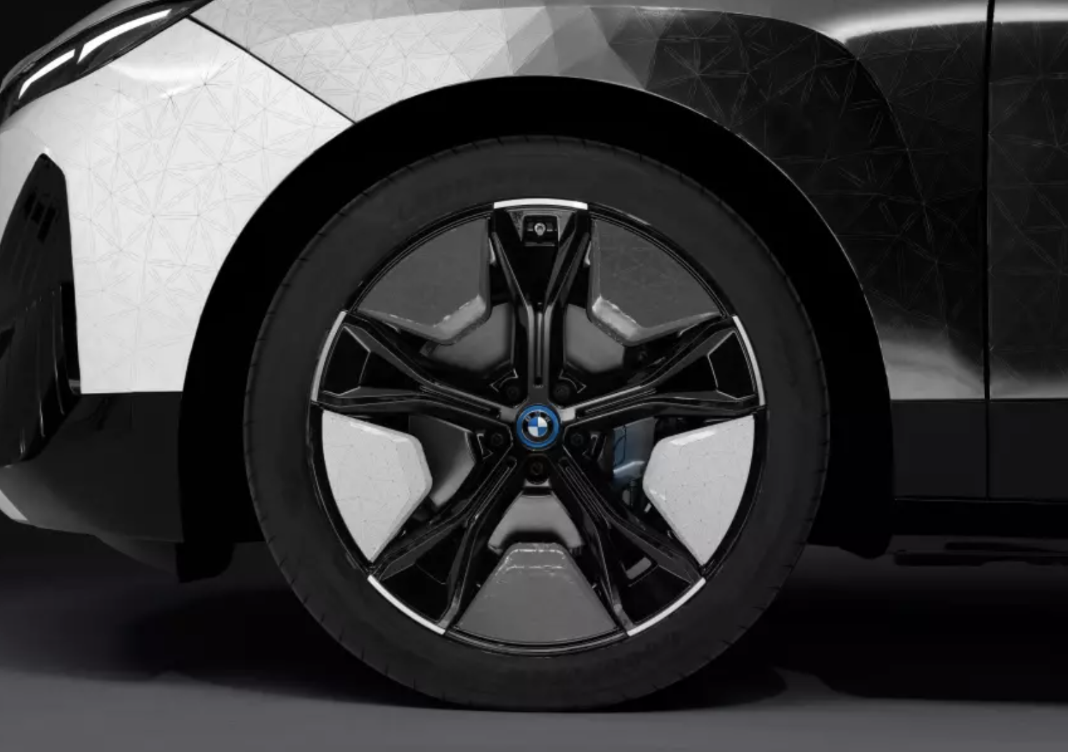 BMW iX Flow