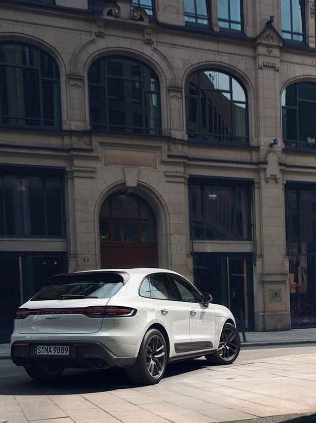 Porsche Macan T SUV