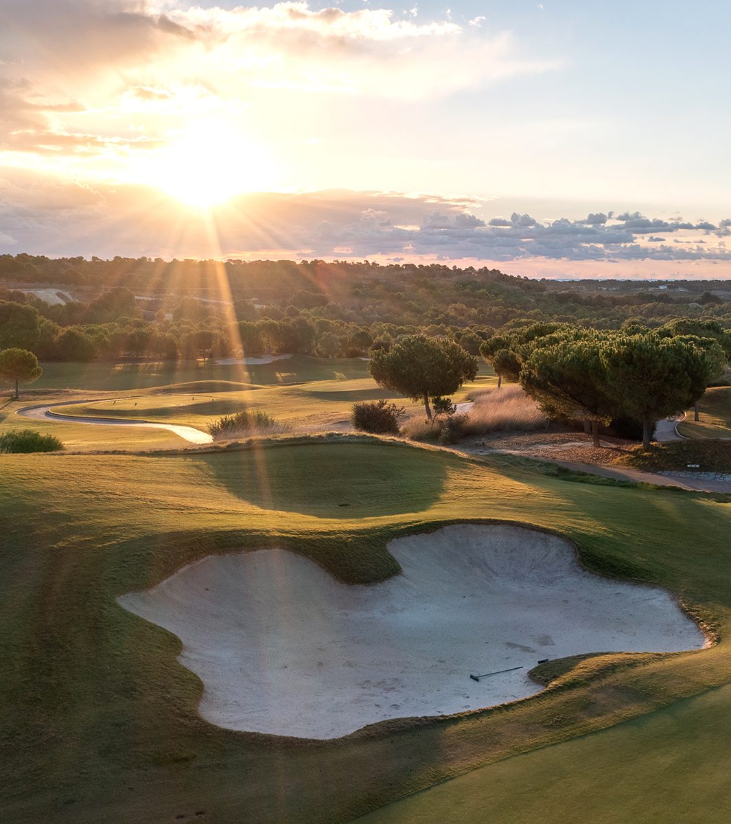 las colinas golf