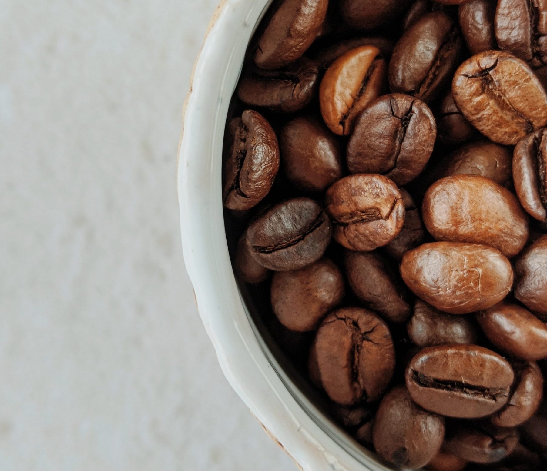 Granos de caf&eacute;