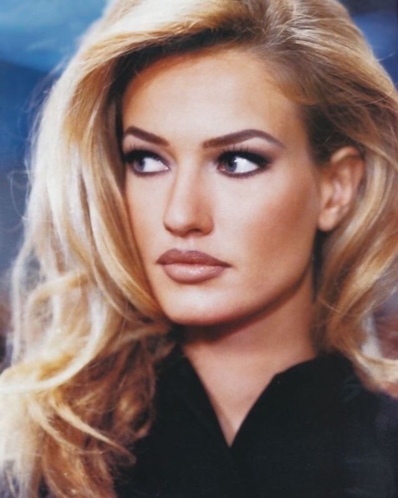 Maquillaje años 90'