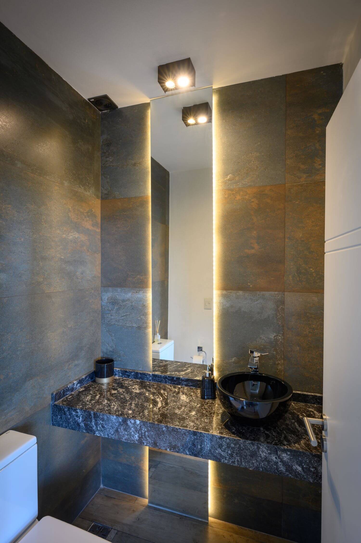 Ba&ntilde;o de la casa con vistas argentina/Foto: Gonzalo Cabanillas