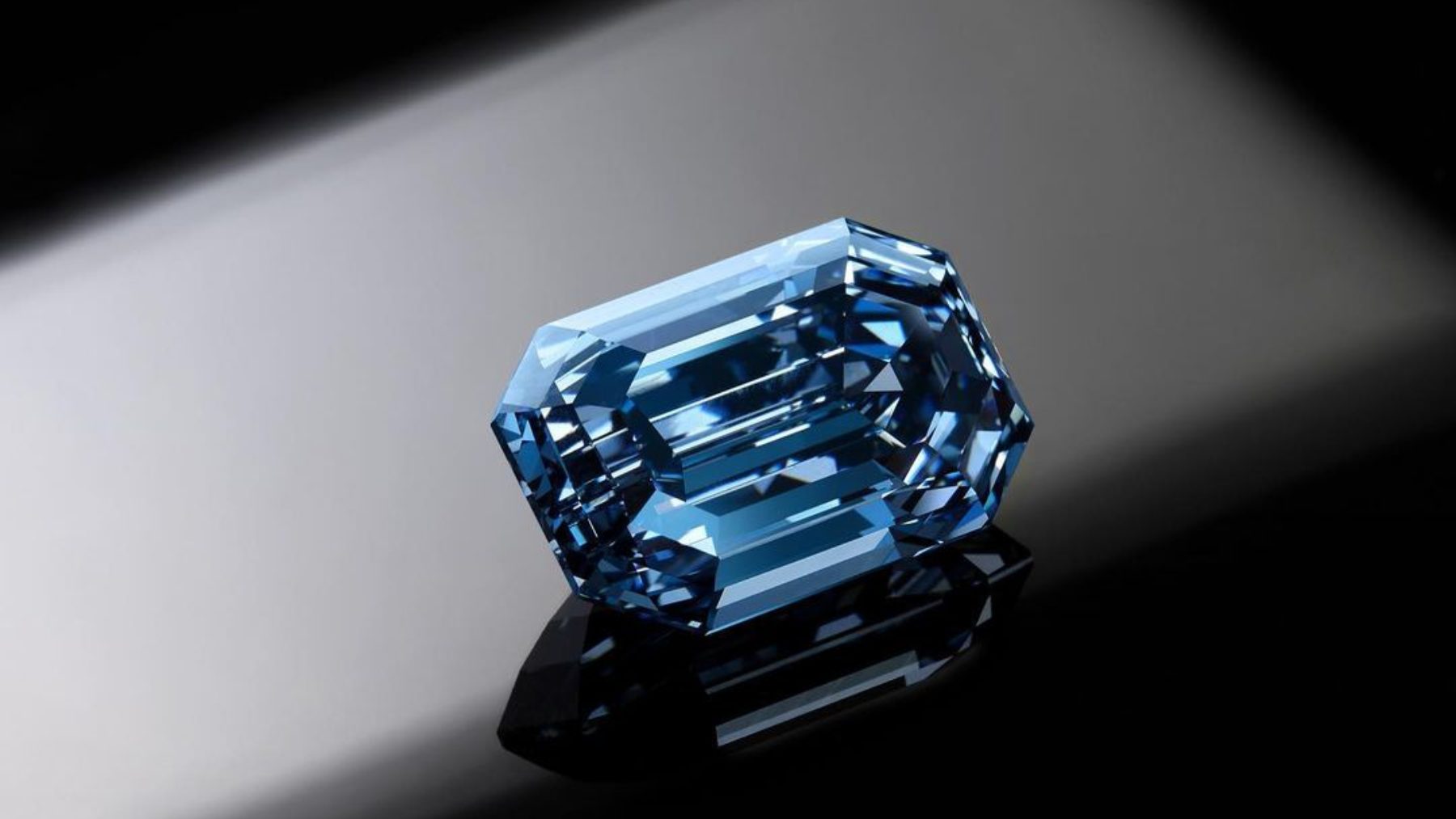 ‘The De Beers Cullinan Blue’