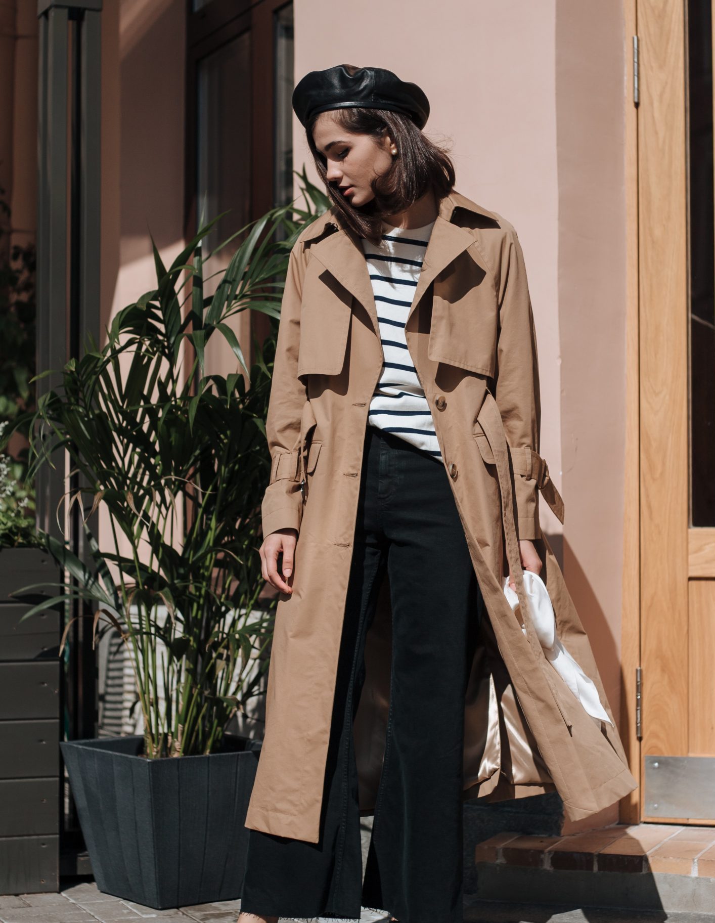 Trench coat en look working.