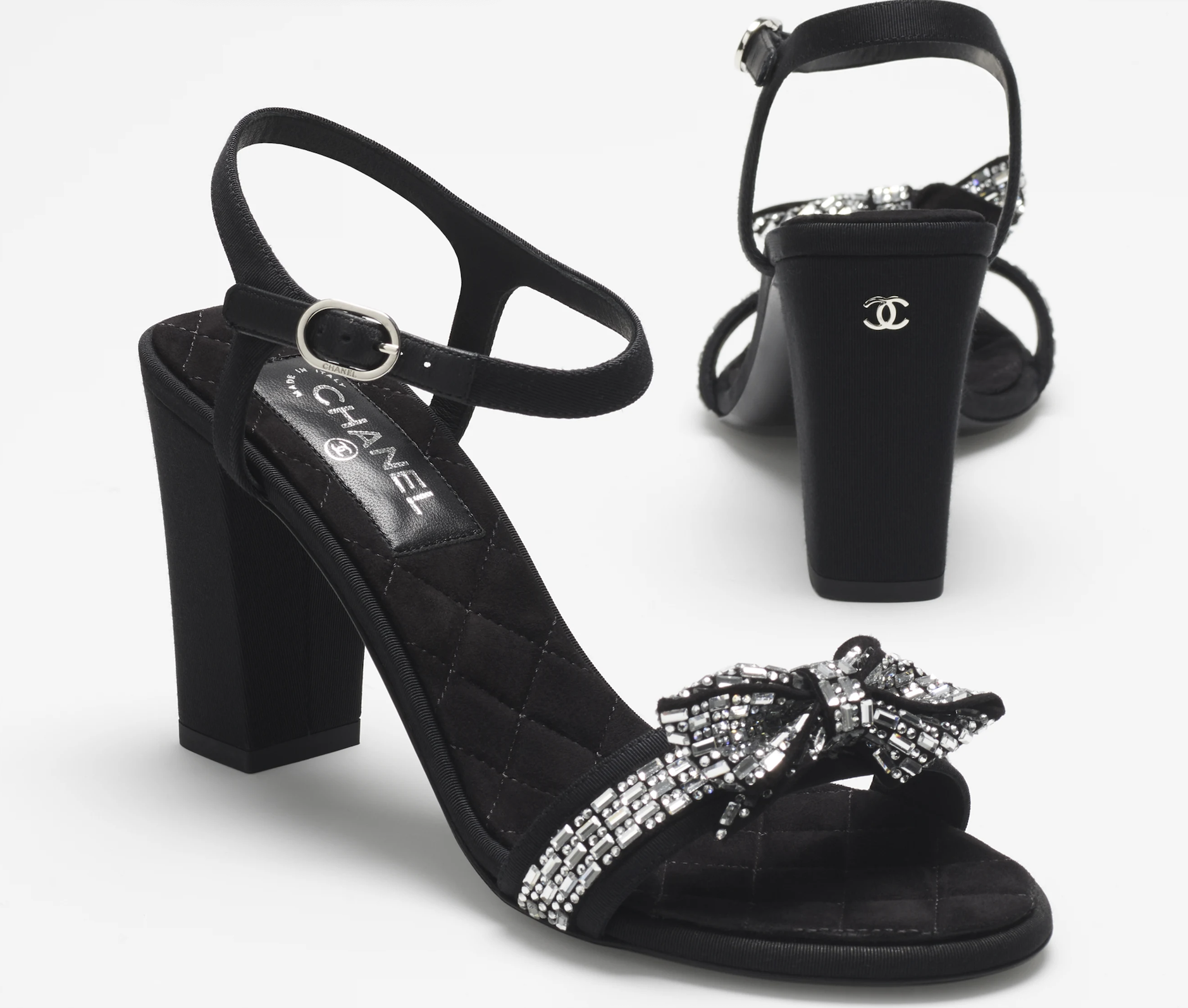 Sandalias de Chanel.