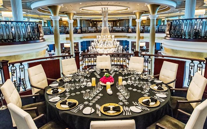 El comedor principale en el crucero m&aacute;s grande del mundo