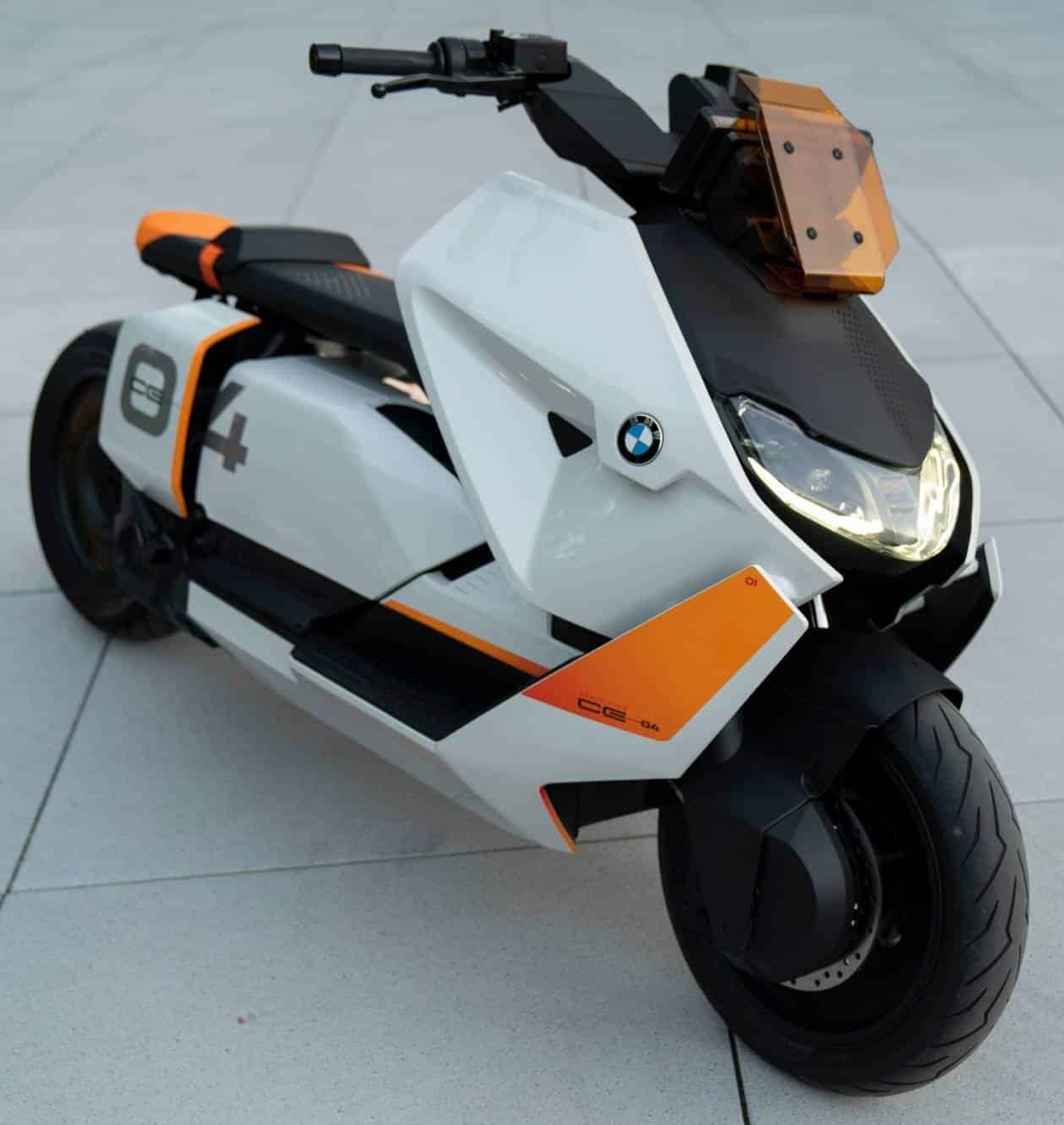 BMW CE 04