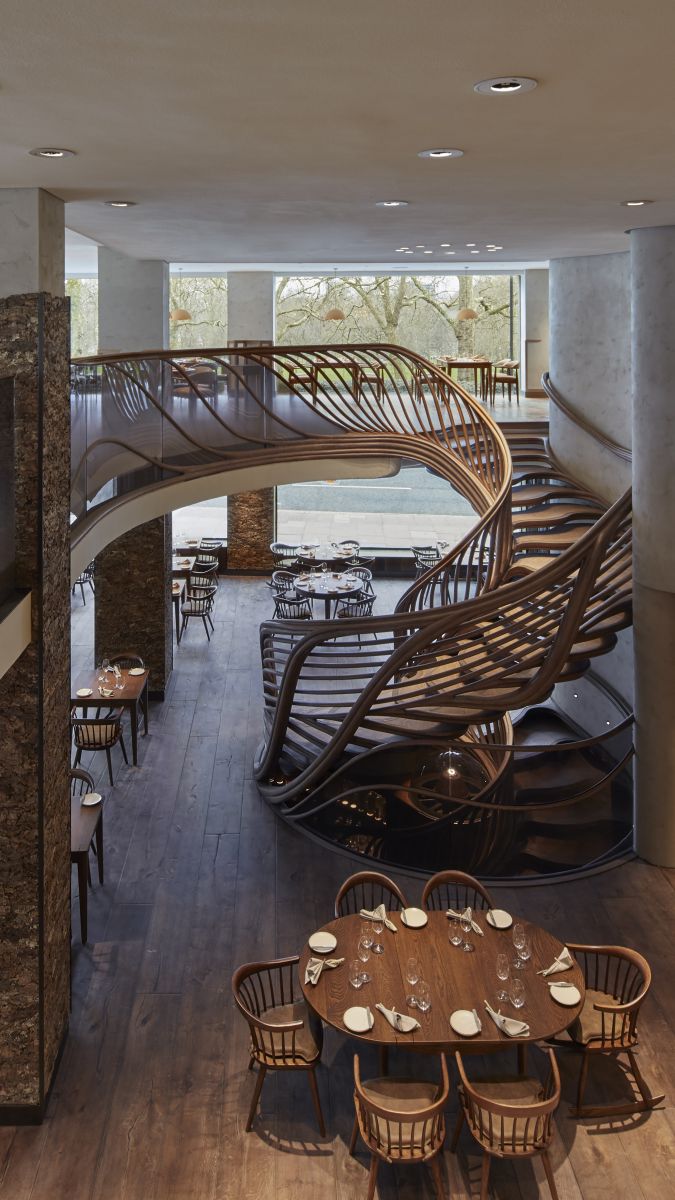 Interior del restaurante Hide
