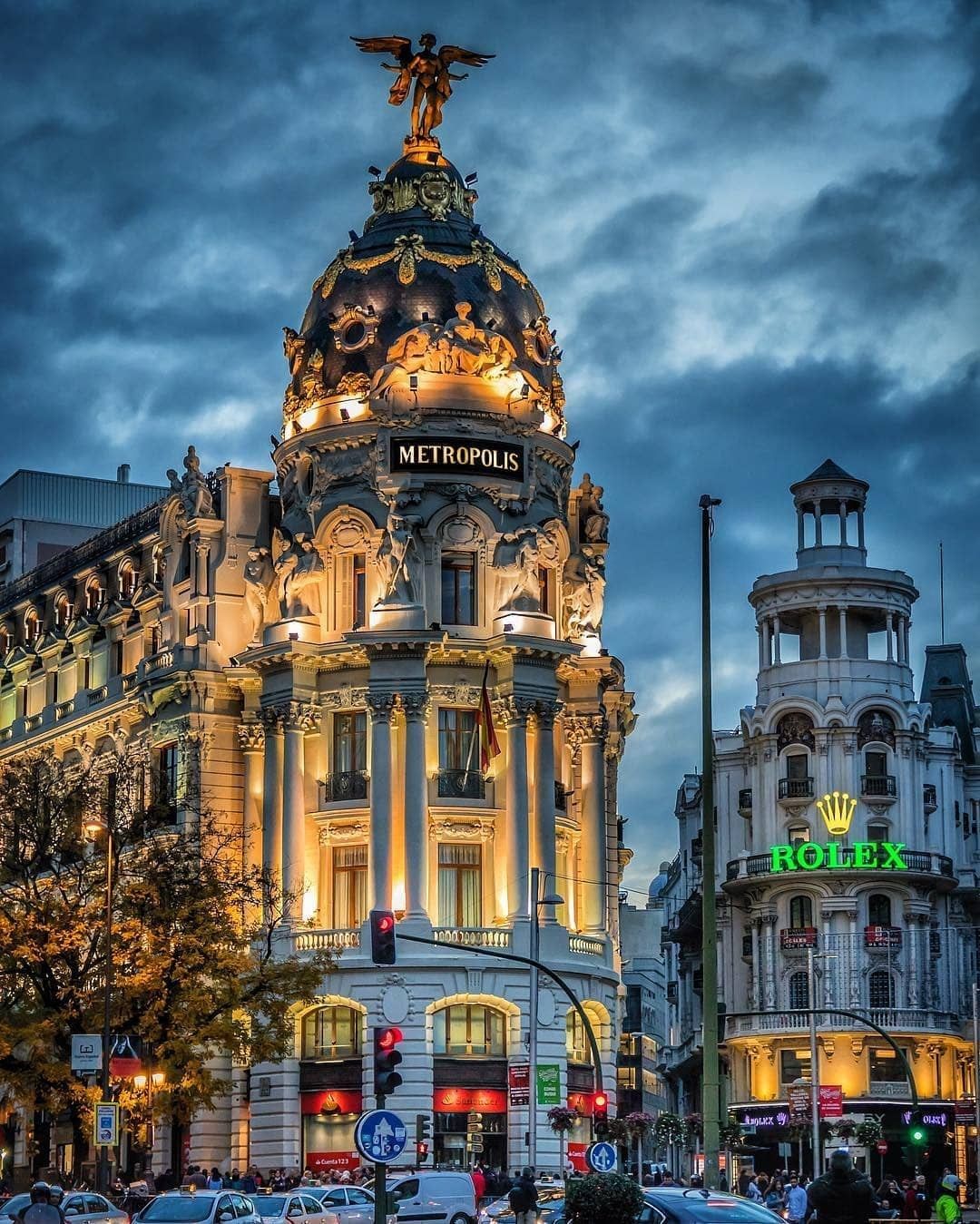 Edificio Metropolis