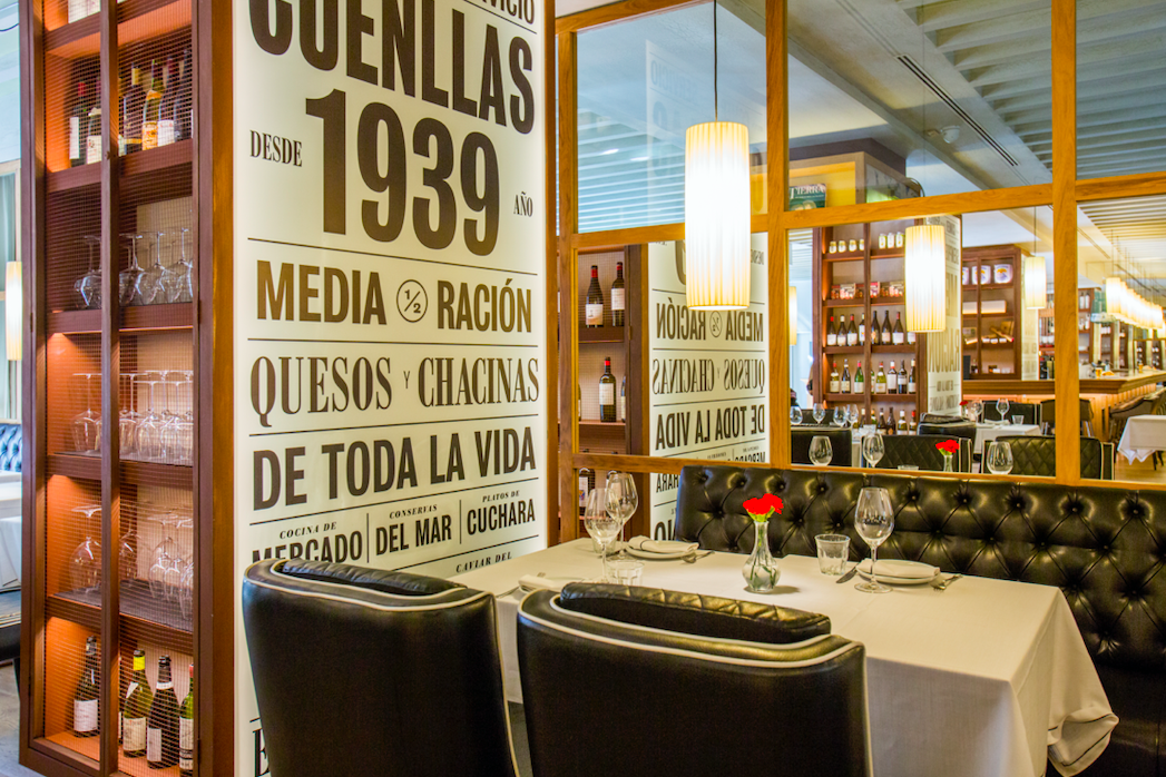El interior del restaurante Media Ración