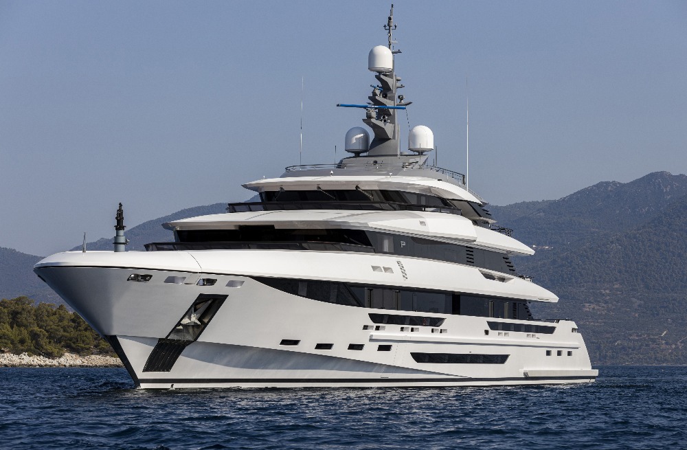 Exterior del yate de lujo italiano Polaris