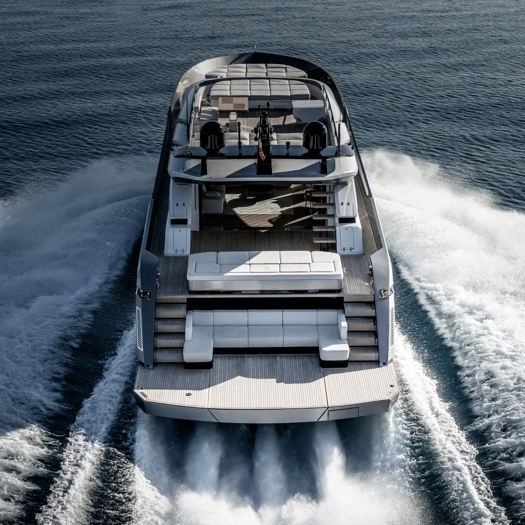 Superyate ‘AB 100 Superfast’