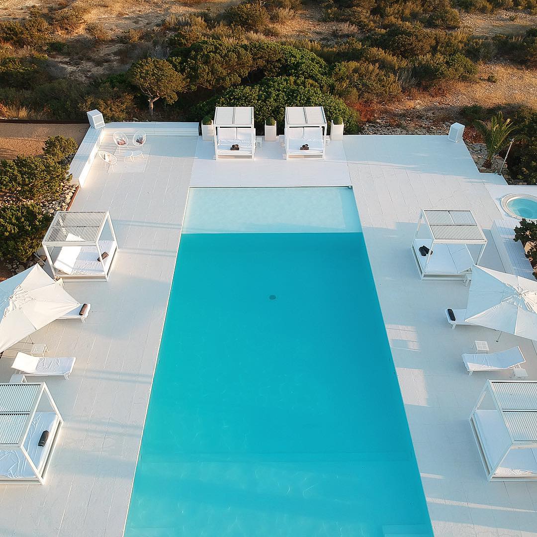 La piscina de la villa de Tagomago