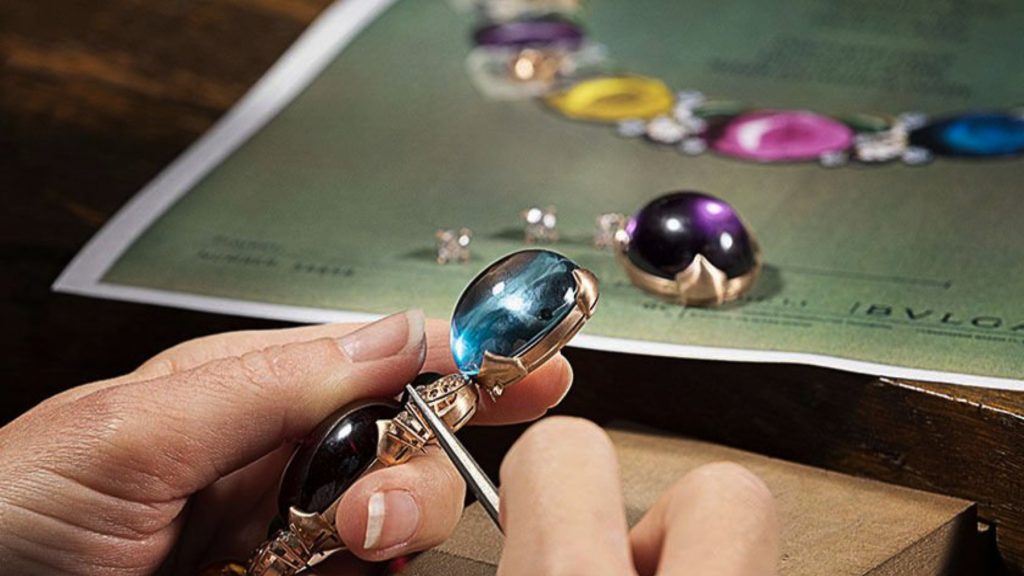Proceso artesano de elaboración de la alta joyería de Bulgari