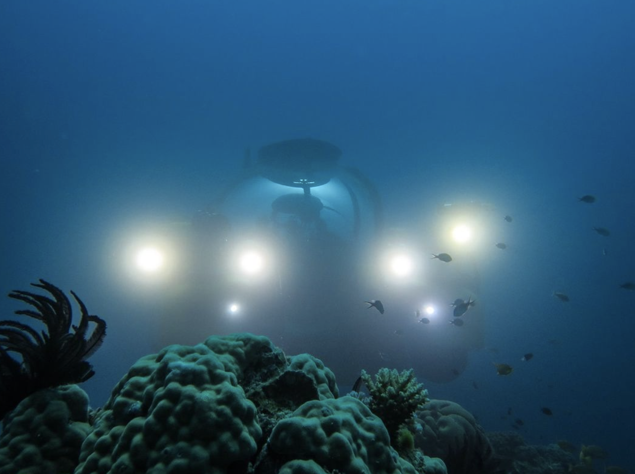 Submarino aston martin