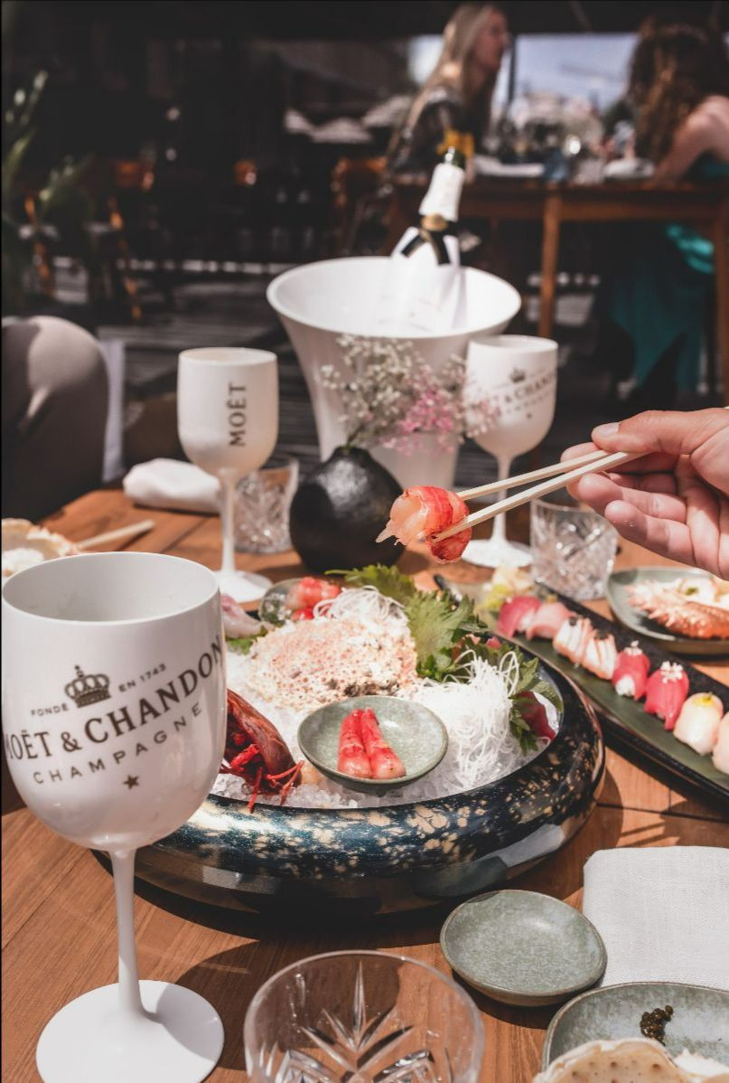 El brunch de OKU Ibiza