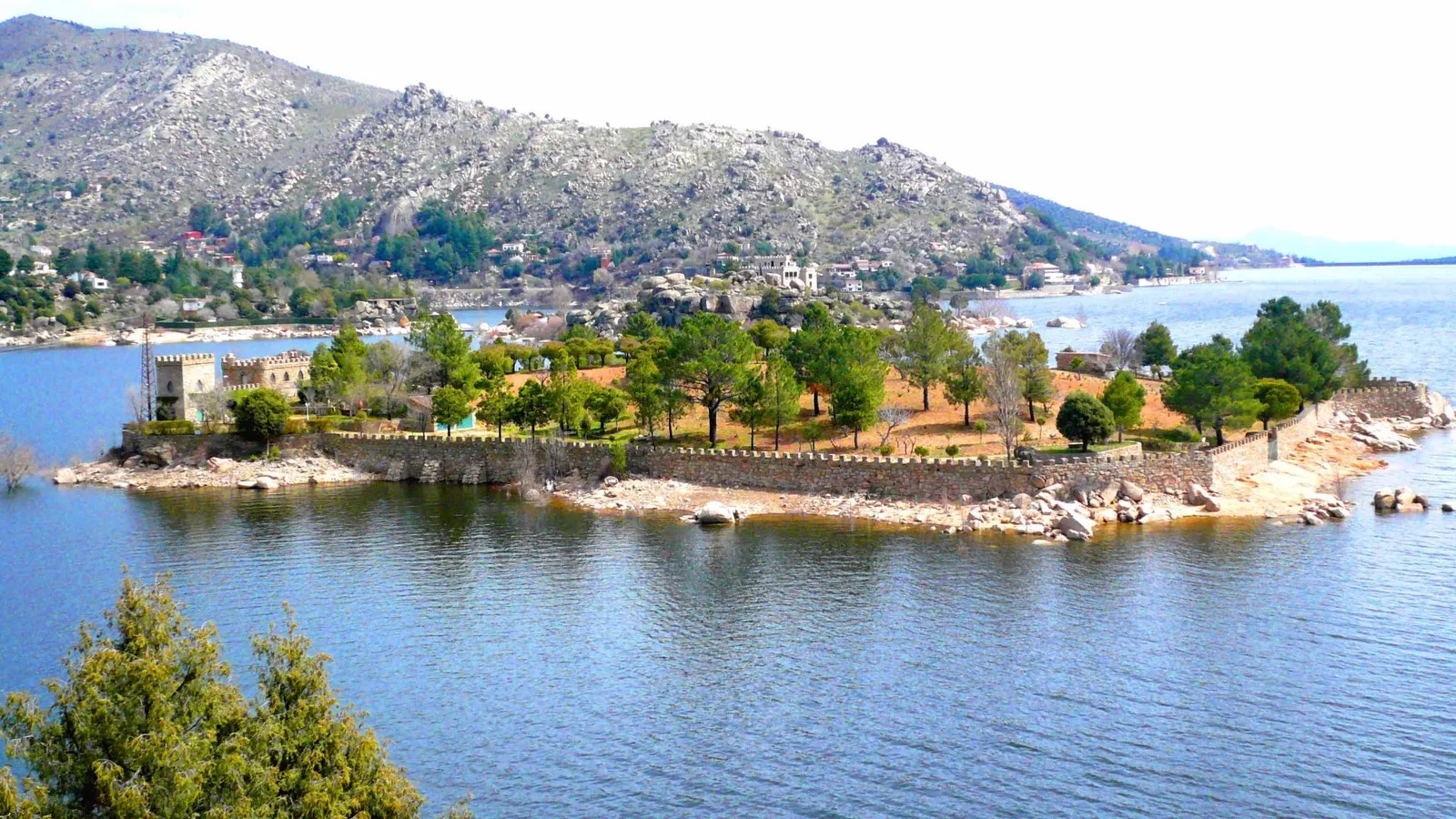 Isla del Burguillo, &Aacute;vila