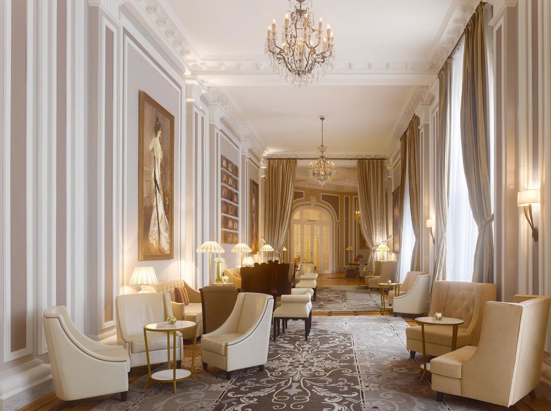 Interiores del Hotel Mar&iacute;a Cristina