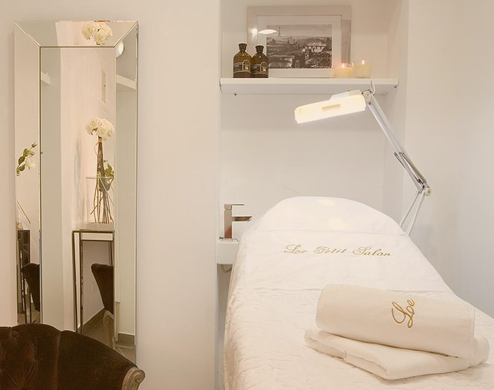 Le Petit Salon