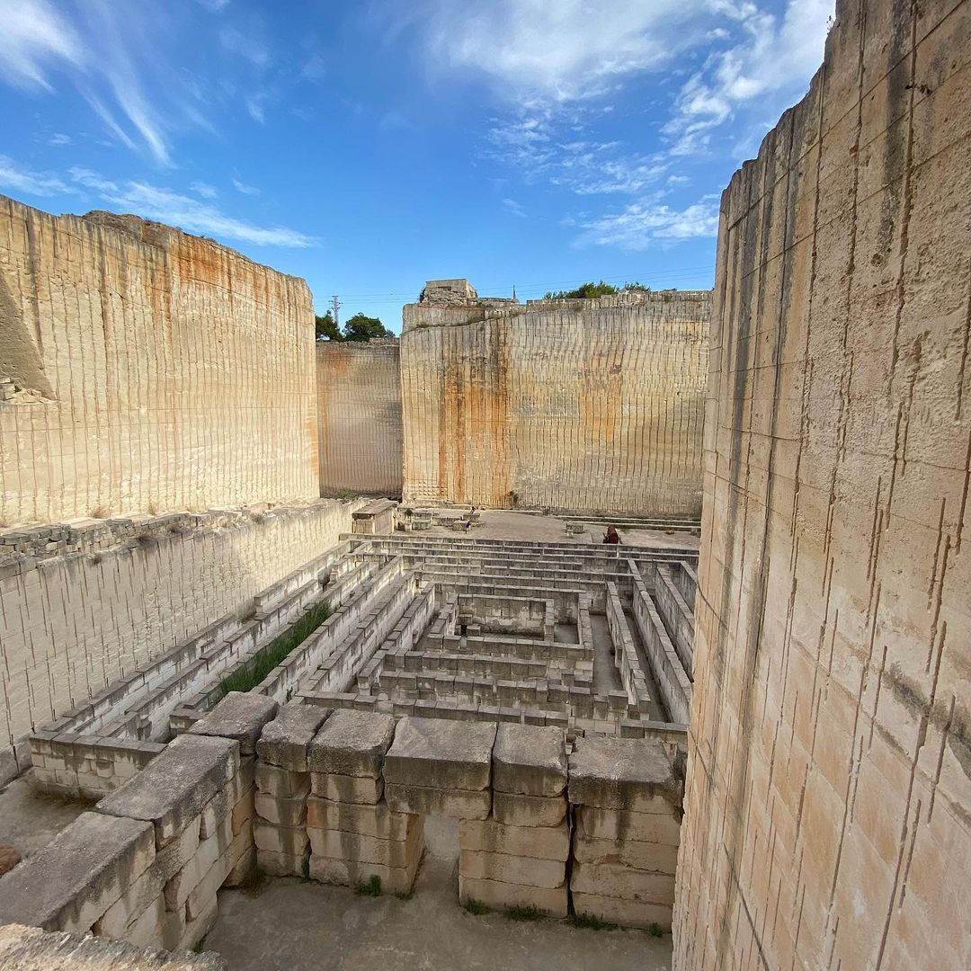 Lithica