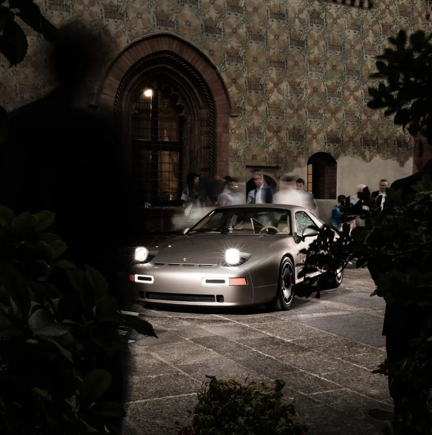 Porsche 928