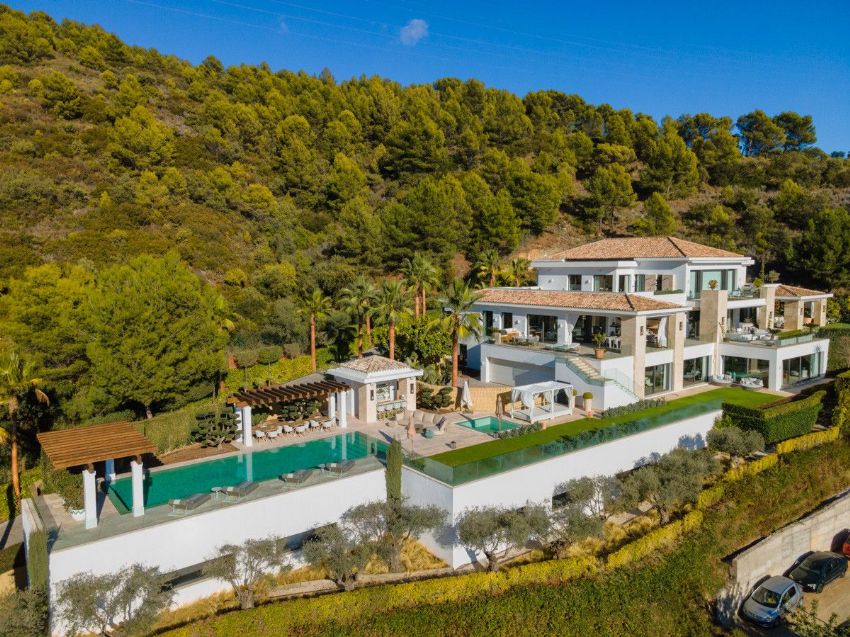‘Villa Olympus’