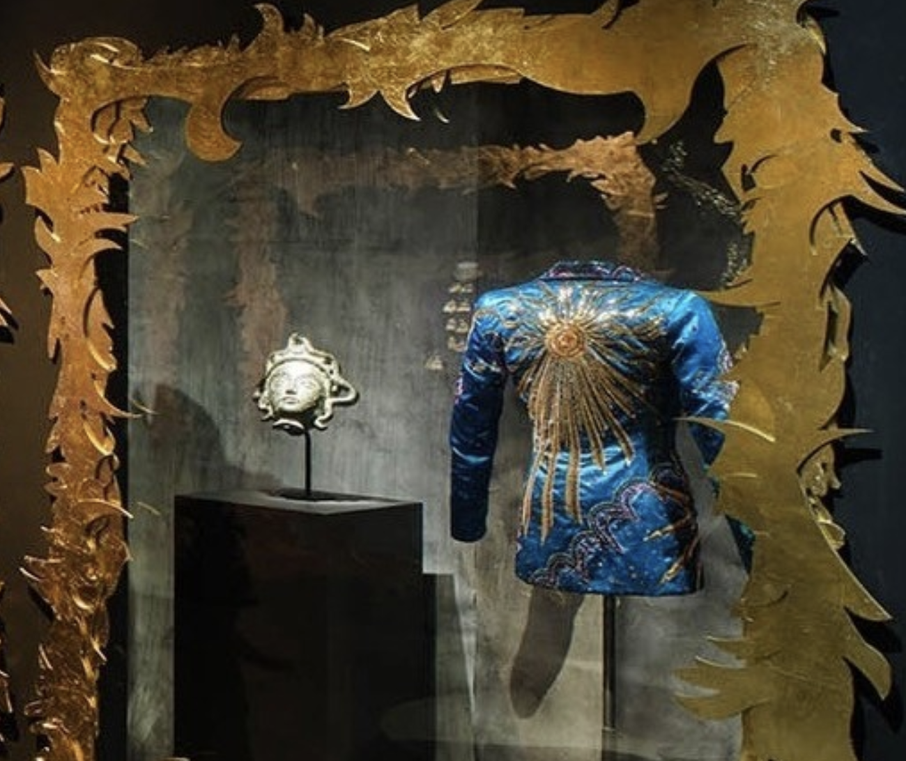 Exposición Elsa Schiaparelli