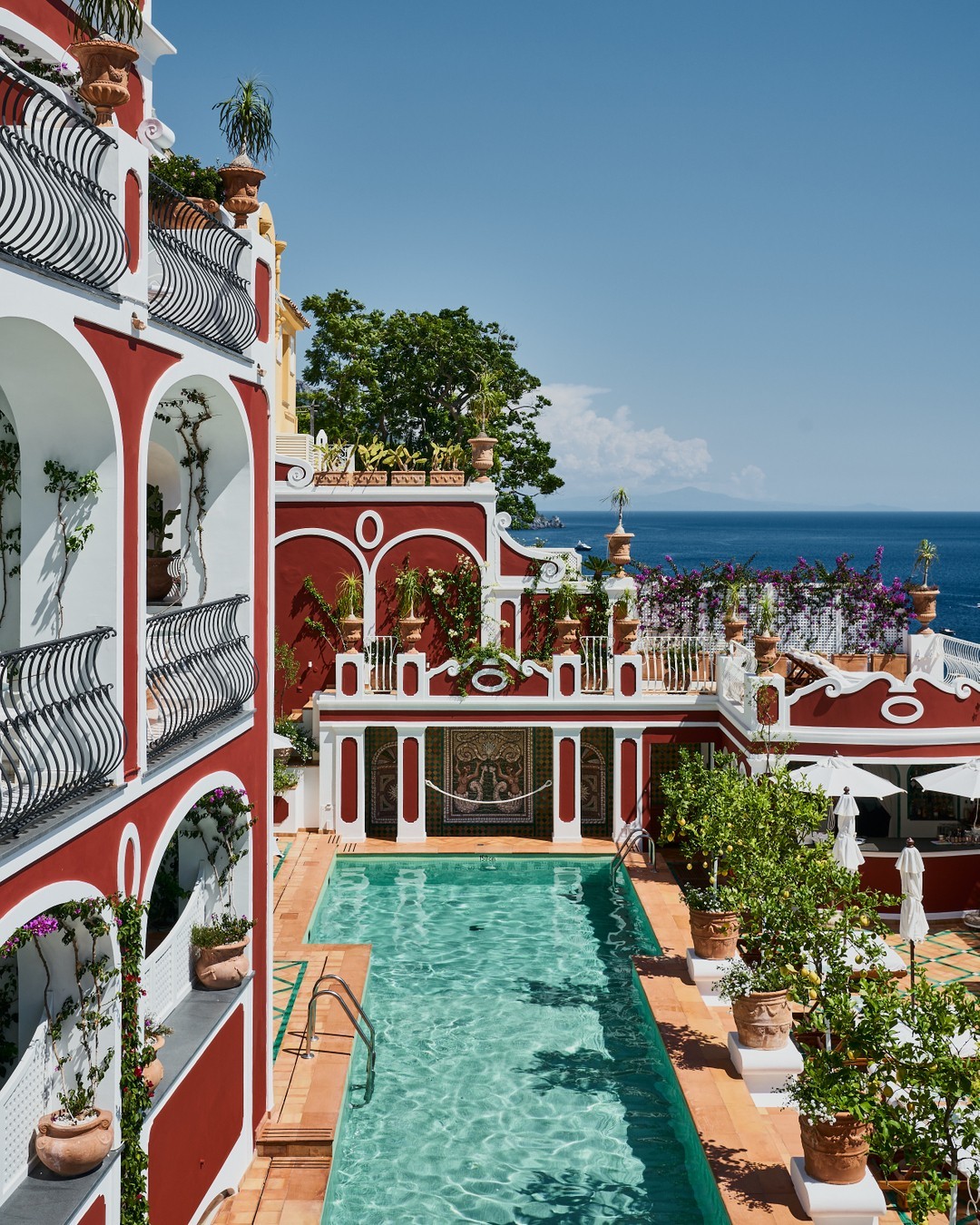 La piscina del hotel Le Sirenuse