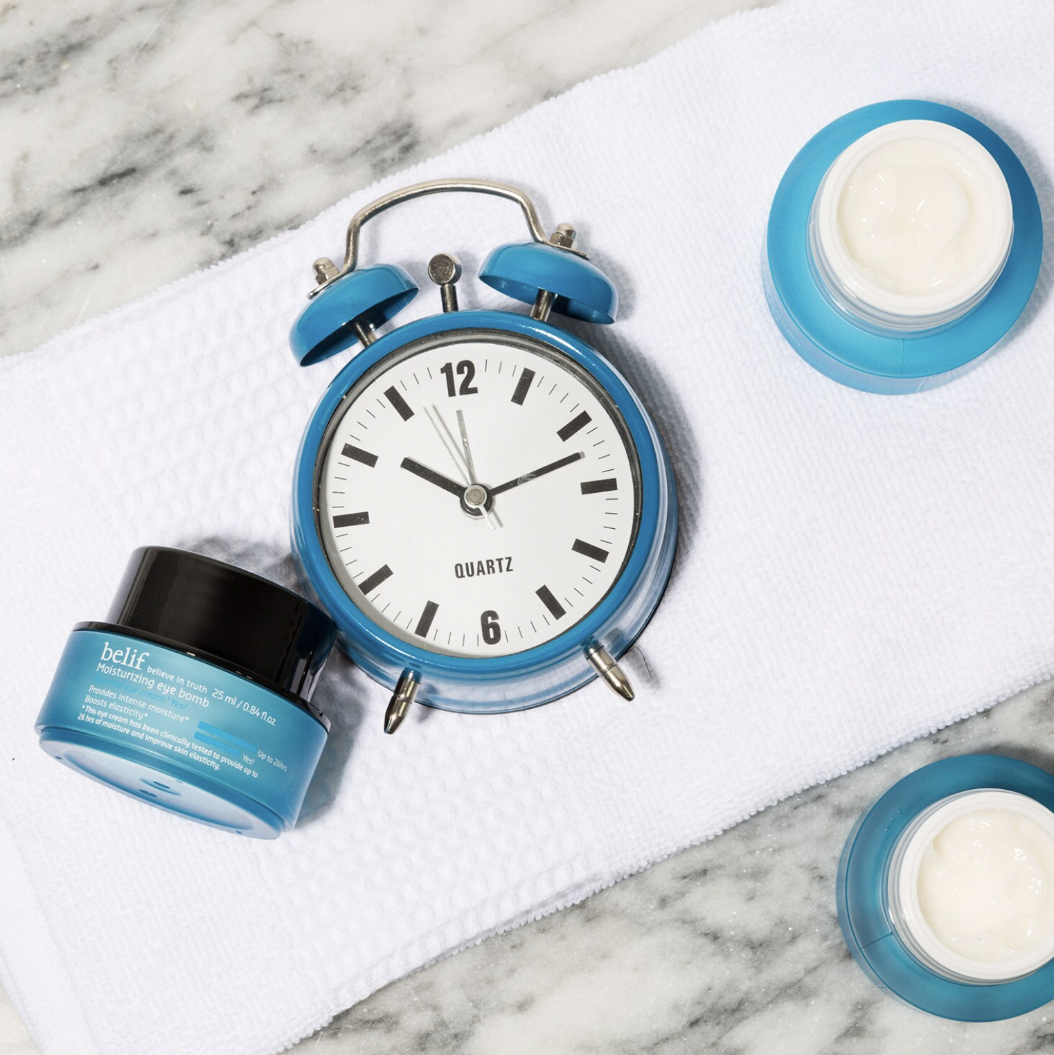 Moisturizing Eye Bomb, de Belif