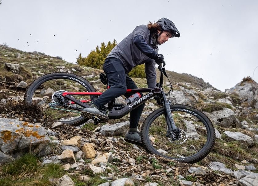 Bicicleta de monta&ntilde;a