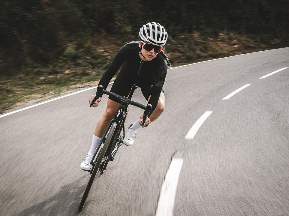 Bicicleta de monta&ntilde;a