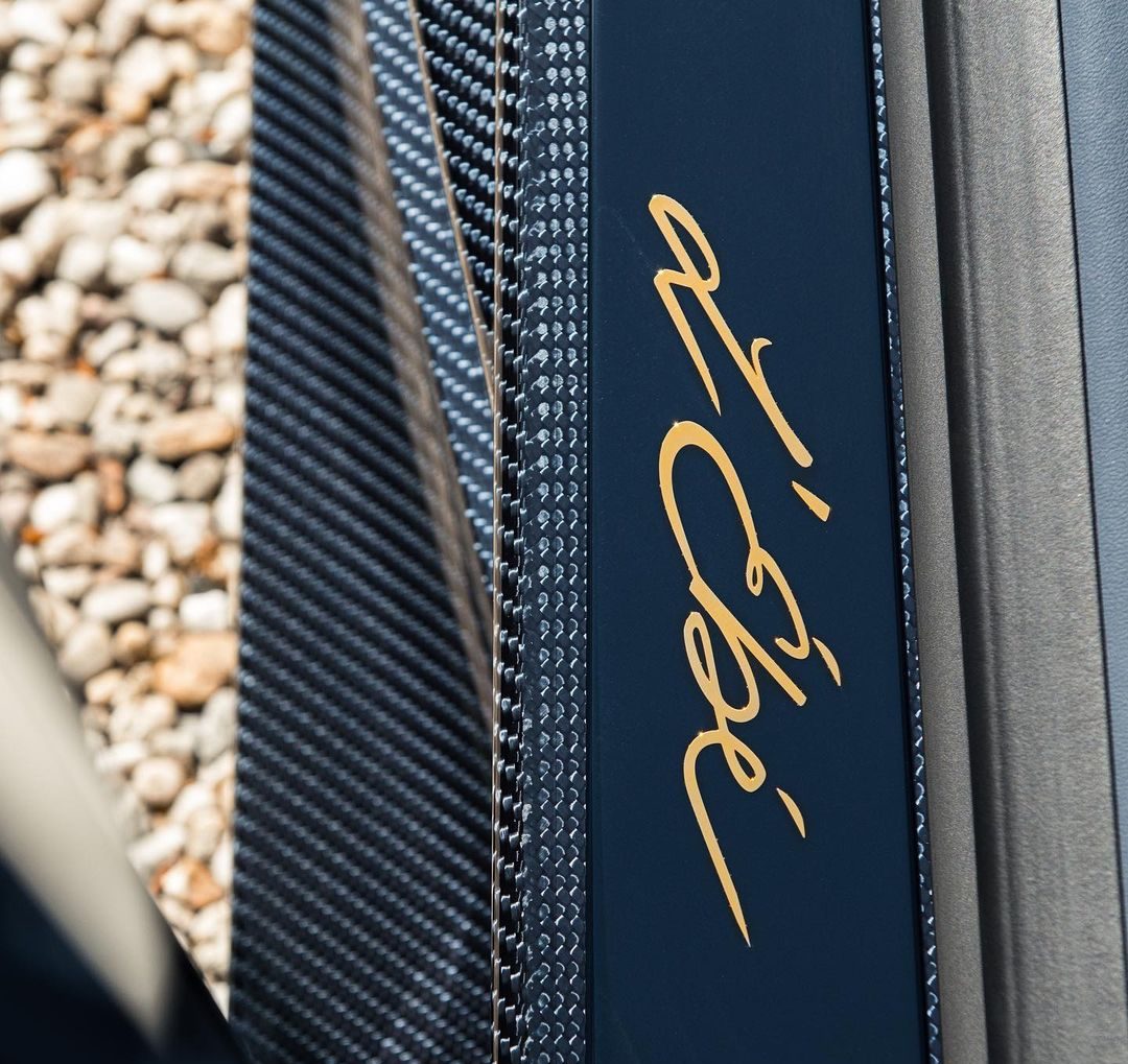 Bugatti Chiron L'&Eacute;b&eacute;
