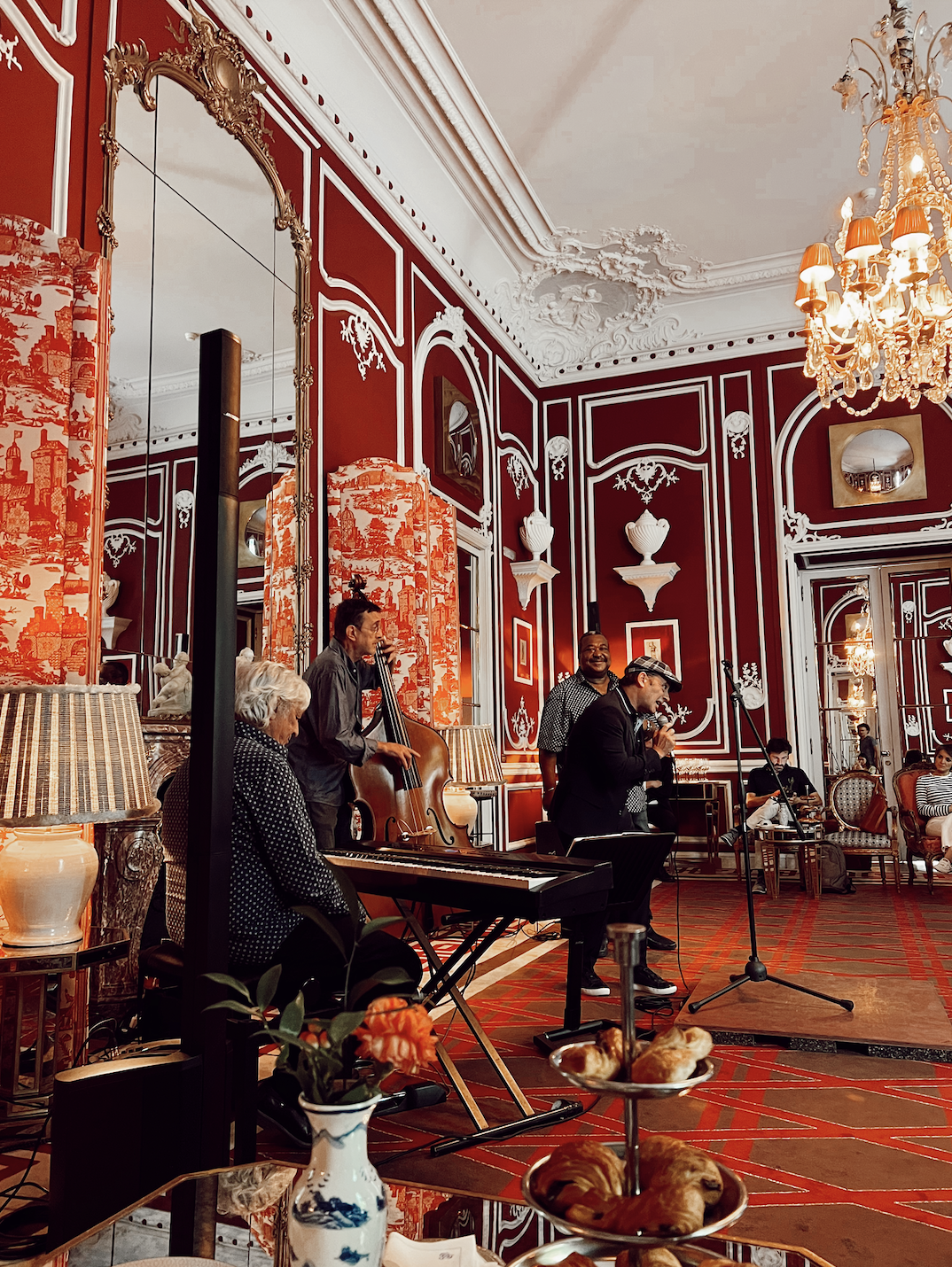 El cantante Zenet en el Hotel Santo Mauro