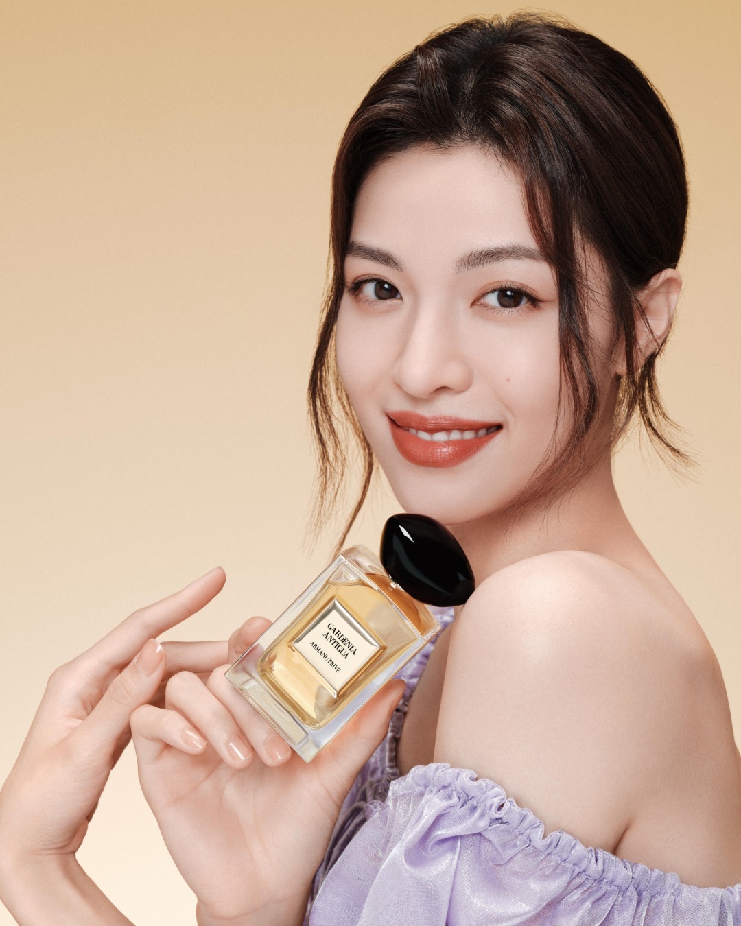Elaine Zhong