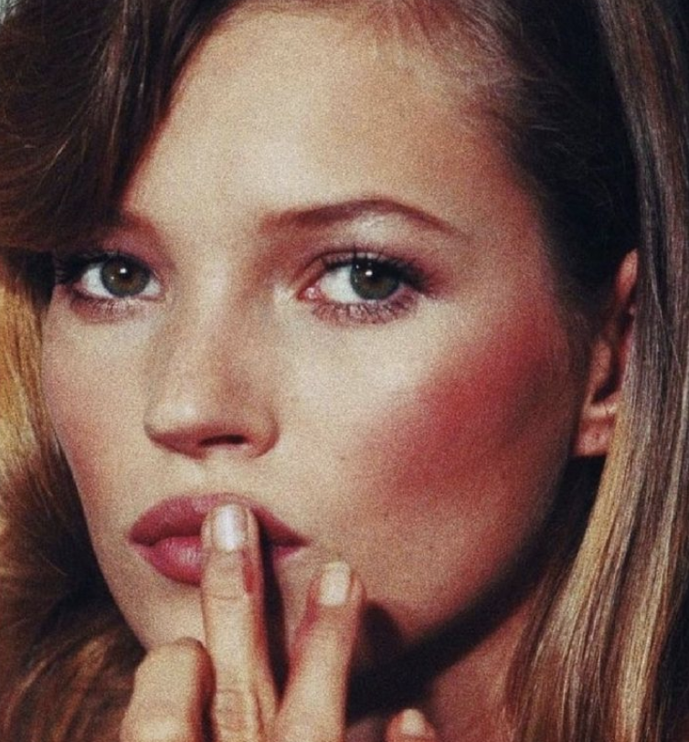 Hidrataci&oacute;n o relleno de labios