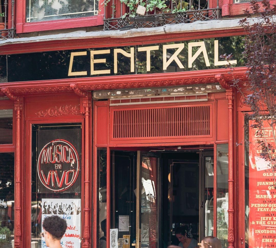 Caf&eacute; Central