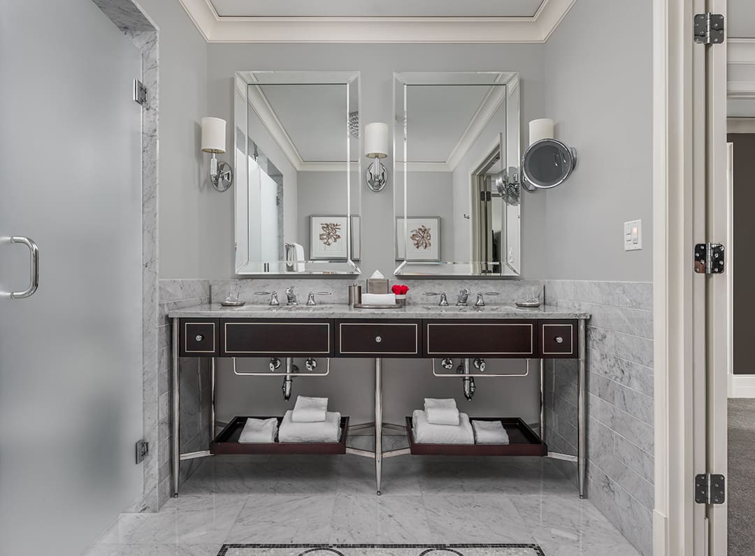 Waldorf Astoria Chicago