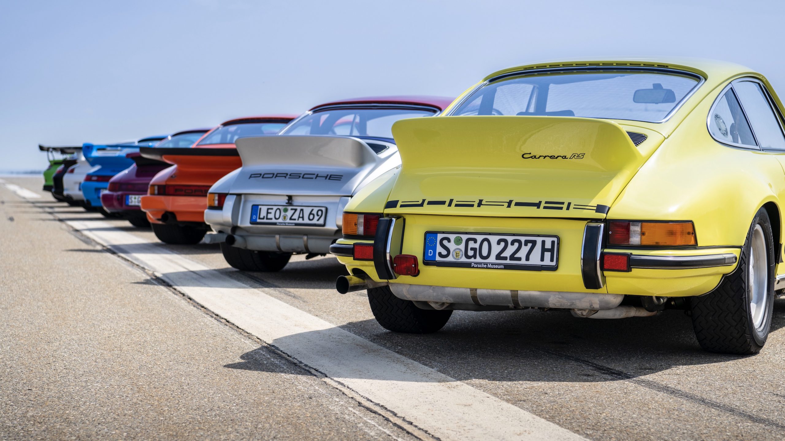 Carrera x Porsche 911 Rs 2.7
