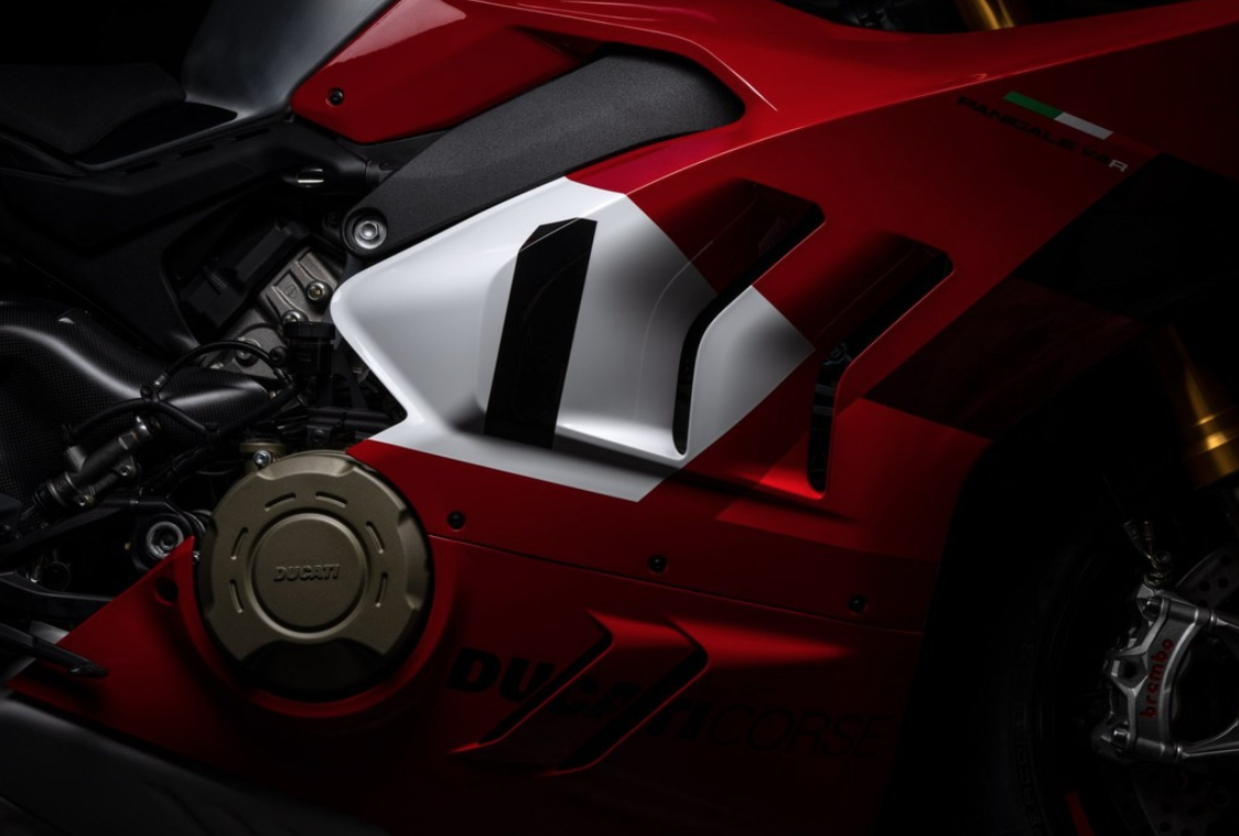 Aler&oacute;n Panigale V4 R 2023