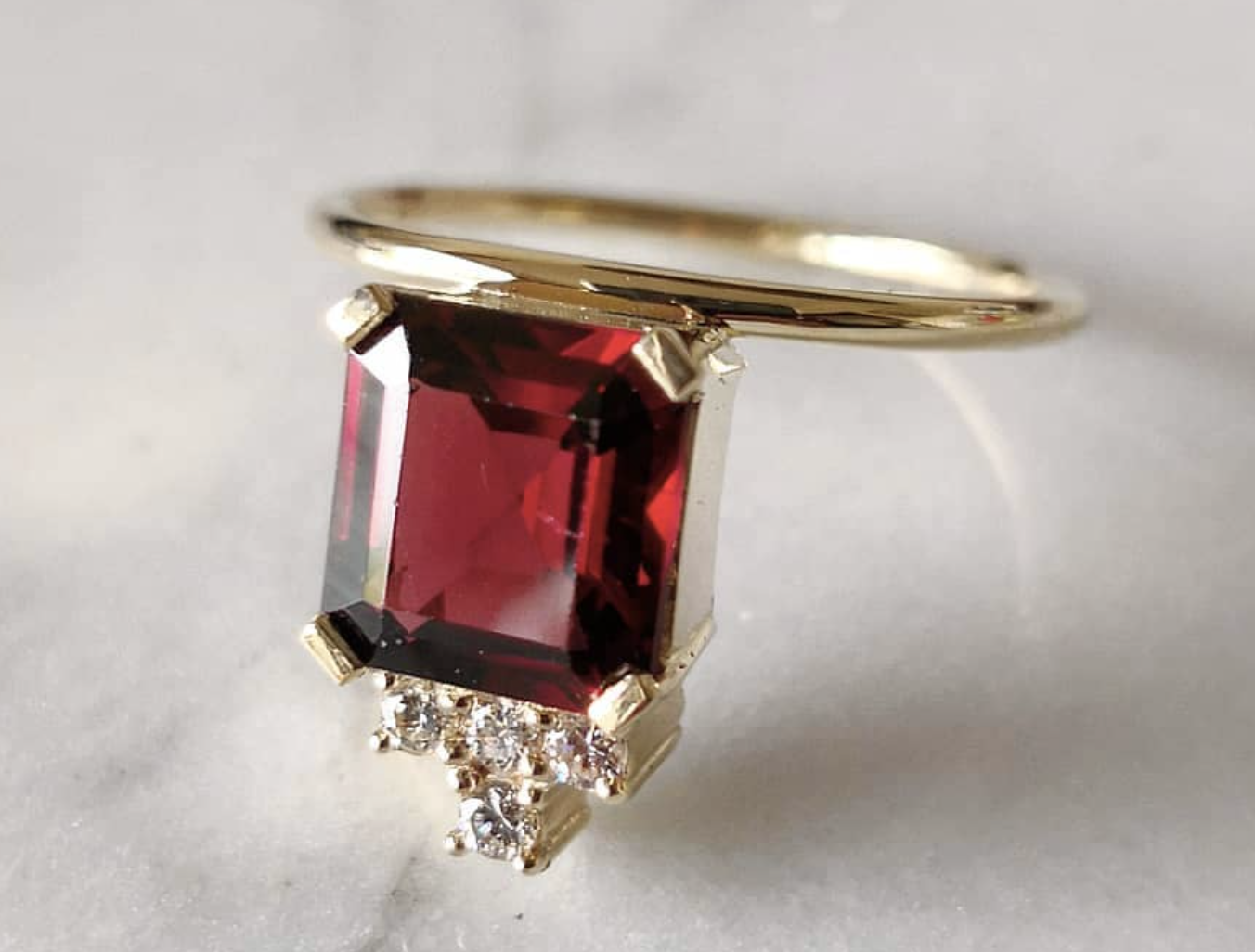 Joyas oro y rojo