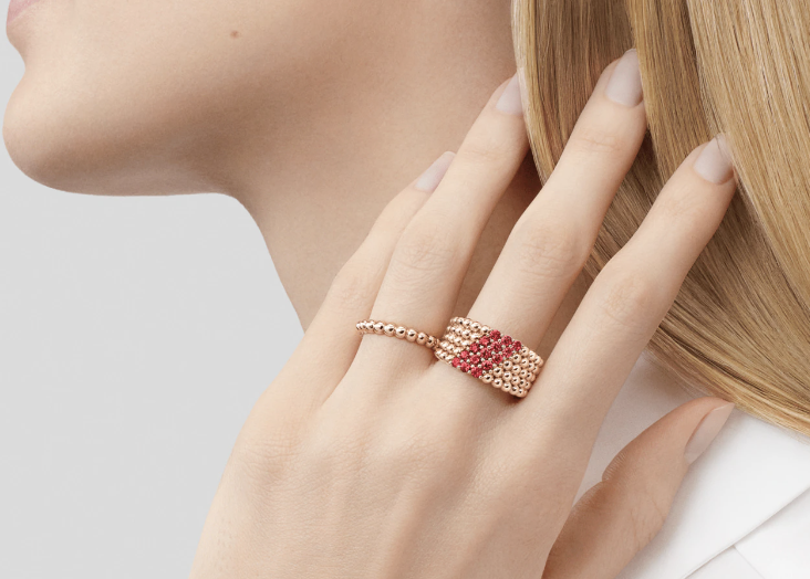 Joyas oro y rojo