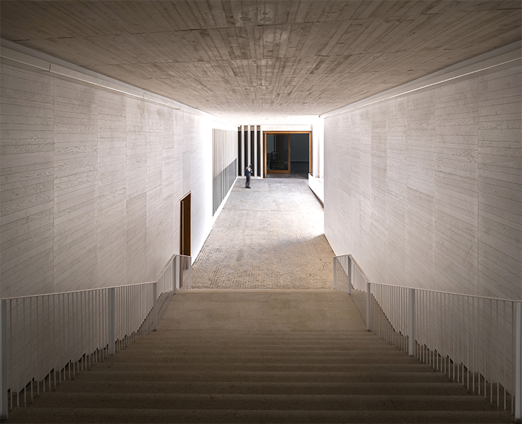 Museo de Arte Contempor&aacute;neo Helga de Alvear