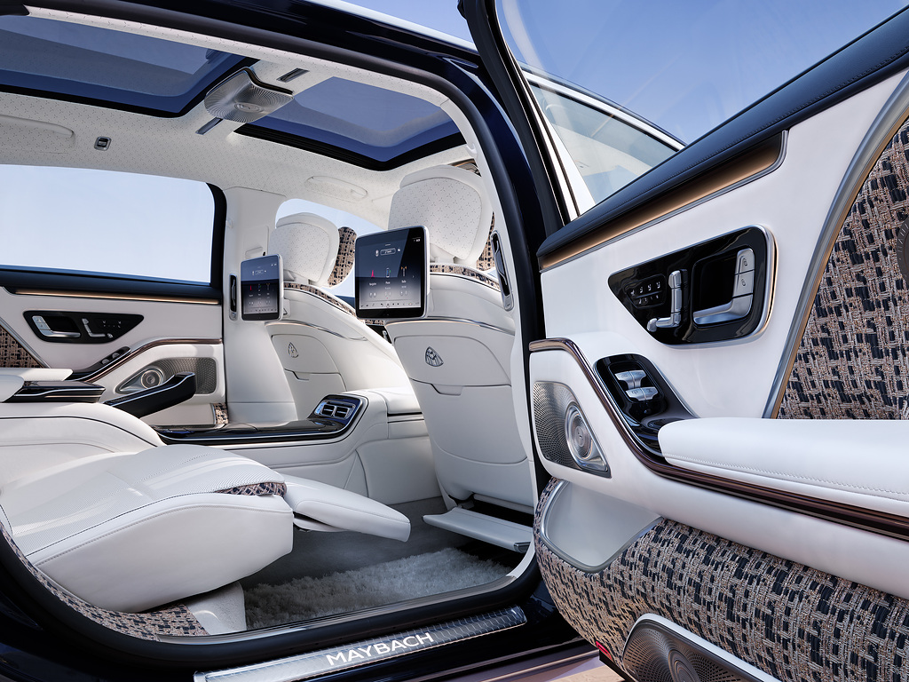 Mercedes-Maybach S-Class Haute Voiture 