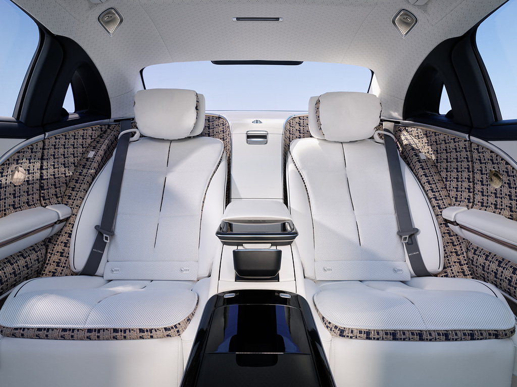 Mercedes-Maybach S-Class Haute Voiture 